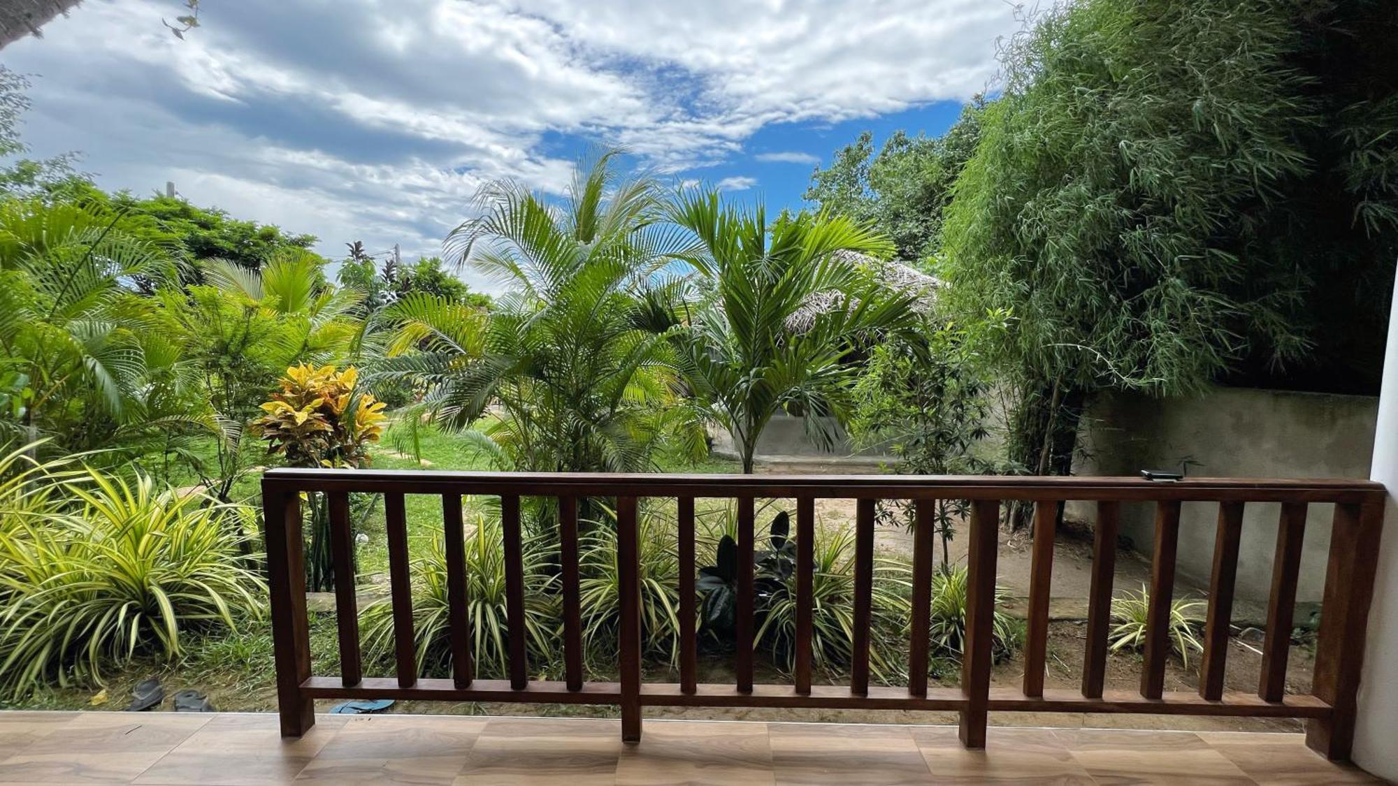 The Lookout Lodge Tangalle Exterior photo